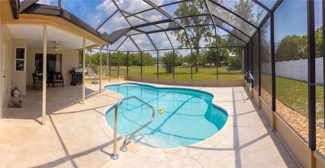 8126 Wooden Dr, Spring Hill, FL 34606 - view of pool with a patio, ceiling fan, and a lanai