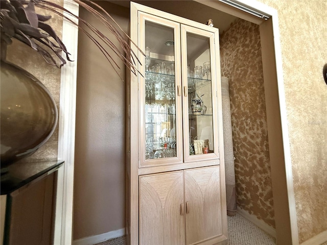 9311 Haas Dr, Hudson, FL 34669 - bar with baseboards