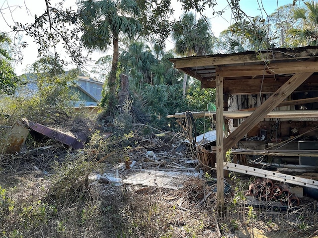 1226 Hawthorne Ave, Cedar Key, FL 32625 - view of yard
