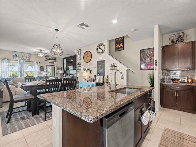 4740 Tuscan Loon Dr, Tampa, FL 33619 - photo 32