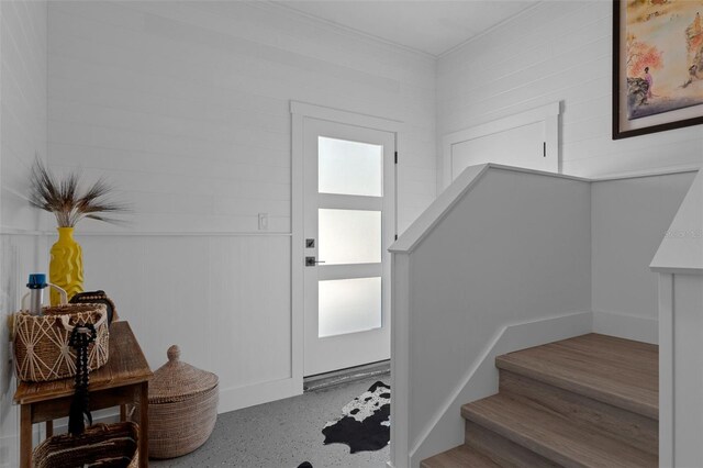 view of foyer entrance