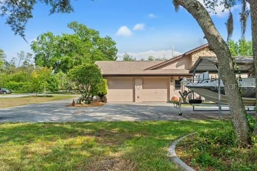5216 Hope Ln, Spring Hill, FL 34606 - view of side of property