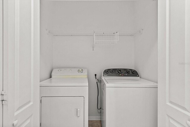 6240 W Glynborne Loop, Crystal River, FL 34429 - laundry area featuring washing machine and clothes dryer
