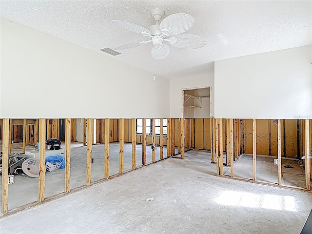 4420 Marine Pkwy, New Port Richey, FL 34652 - spare room featuring ceiling fan and a textured ceiling