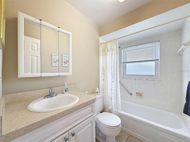 11821 Boynton Ln, New Port Richey, FL 34654 - full bath featuring vanity, toilet, shower / bath combo, and tile patterned floors