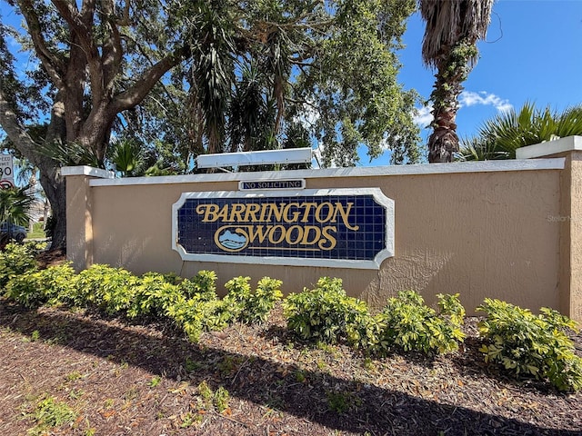 13627 Glaze Brook Dr, Hudson, FL 34667 - view of community sign