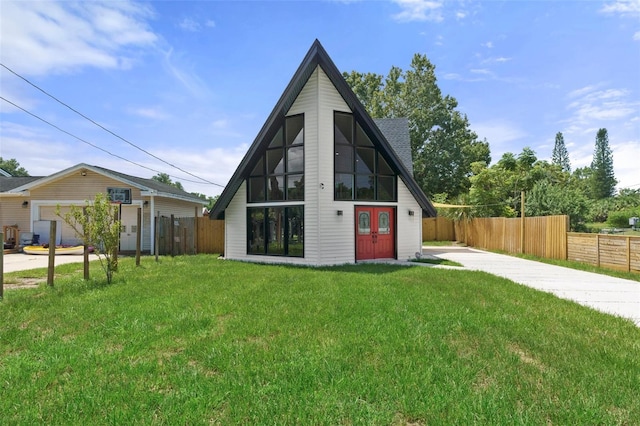 7422 New York Ave, Hudson, FL 34667 - view of front of house featuring driveway and an outdoor structure