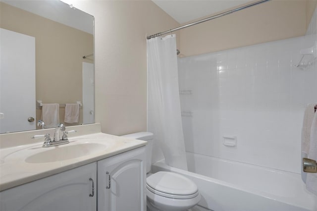 full bathroom featuring toilet, vanity, and shower / bath combo