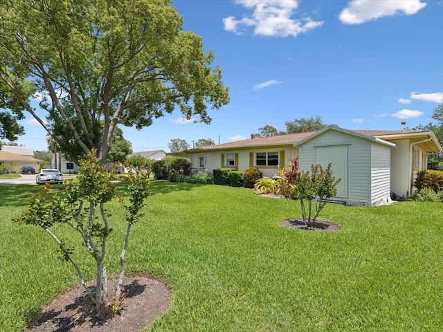 6823 Oak Hill Dr, New Port Richey, FL 34653 - view of front of property with a front yard