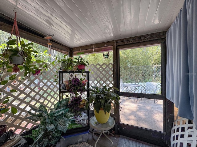 6213 Emerson Dr, New Port Richey, FL 34653 - sunroom with healthy amount of natural light