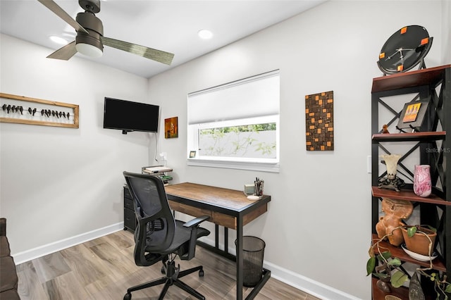 1620 Sea Breeze Dr, Tarpon Springs, FL 34689 - office space with a ceiling fan, baseboards, wood finished floors, and recessed lighting