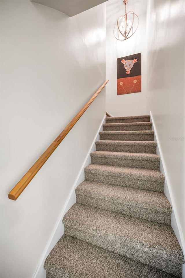 1620 Sea Breeze Dr, Tarpon Springs, FL 34689 - view of stairway