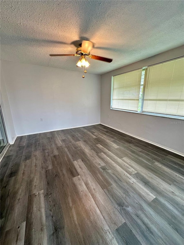 10014 Kingswood Ln, Port Richey, FL 34668 - photo 6