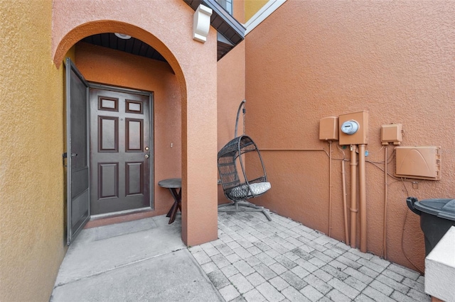 1108 Blackwater Dr, Wesley Chapel, FL 33543 - entrance to property with stucco siding