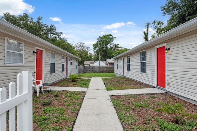4737 6th St, Zephyrhills, FL 33542 - view of yard