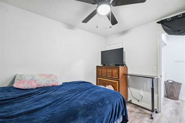 4737 6th St, Zephyrhills, FL 33542 - bedroom featuring light wood-style floors and a ceiling fan