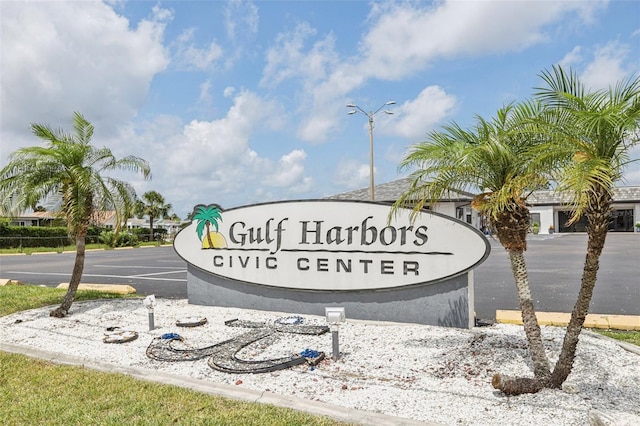 4942 Blue Heron Dr, New Port Richey, FL 34652 - view of community / neighborhood sign