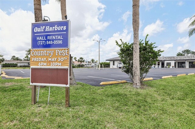 4942 Blue Heron Dr, New Port Richey, FL 34652 - exterior view of a parking lot