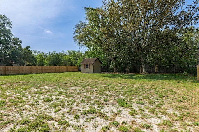 8402 Lake Hill Ct, Spring Hill, FL 34608 - view of yard