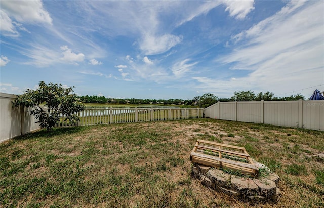 14008 Lugano Ct, Hudson, FL 34669 - view of yard featuring a water view