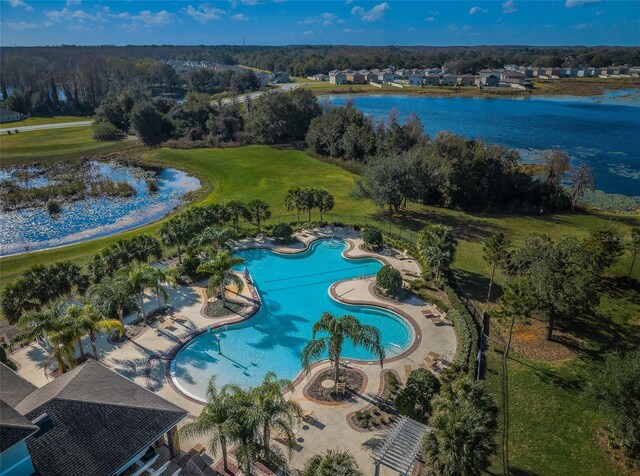 14008 Lugano Ct, Hudson, FL 34669 - aerial view of property and surrounding area featuring a large body of water and a pool