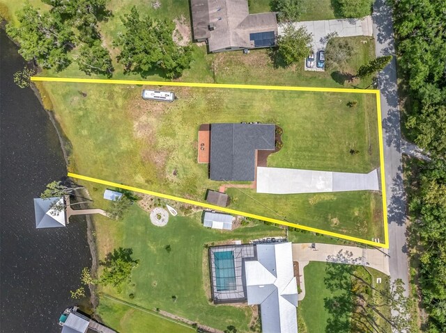 18102 Spencer Rd, Odessa, FL 33556 - aerial overview of property's location featuring property boundaries highlighted and a large body of water