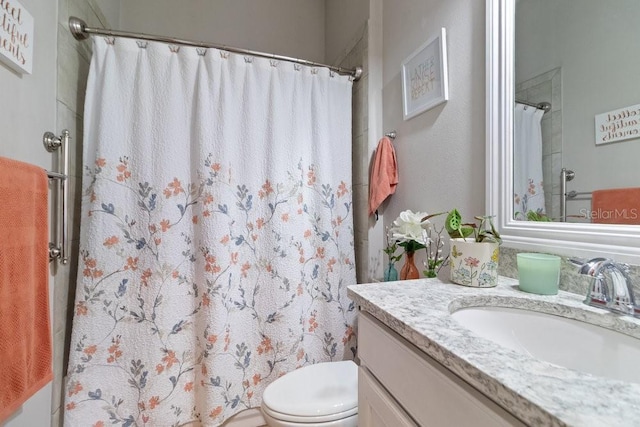 16697 Courtyard Loop, Land O Lakes, FL 34638 - full bath featuring vanity and a shower with shower curtain