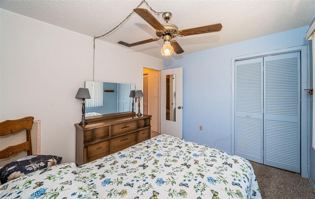 3838 Lanyard Ct Unit B, New Port Richey, FL 34652 - bedroom featuring a closet, carpet floors, and a ceiling fan