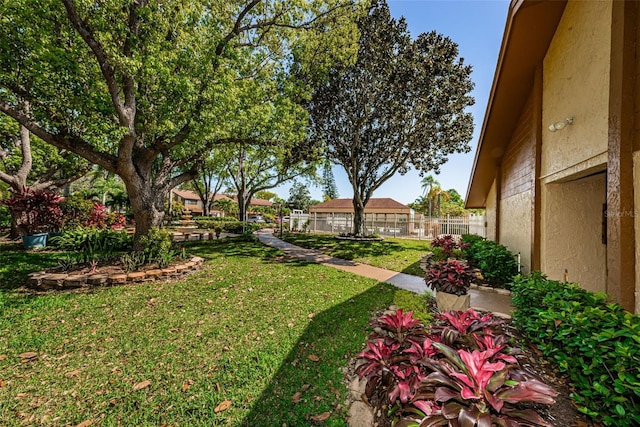 3838 Lanyard Ct Unit B, New Port Richey, FL 34652 - view of yard