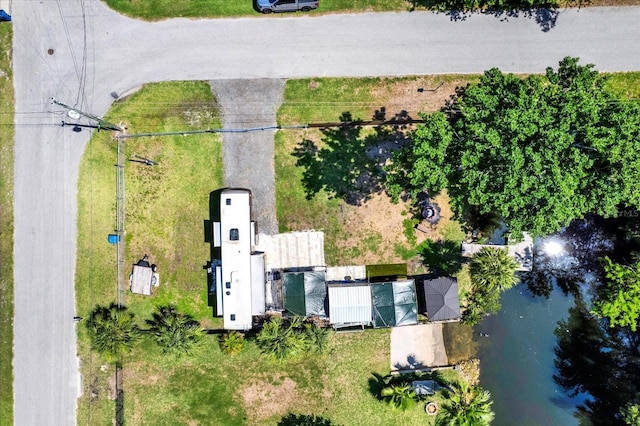 6230 Island Dr, Weeki Wachee, FL 34607