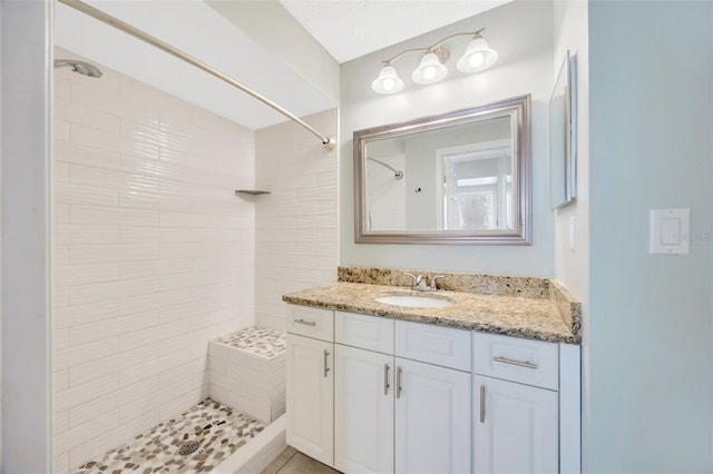 11291 Countrywood Ct, Spring Hill, FL 34609 - full bath with a tile shower and vanity