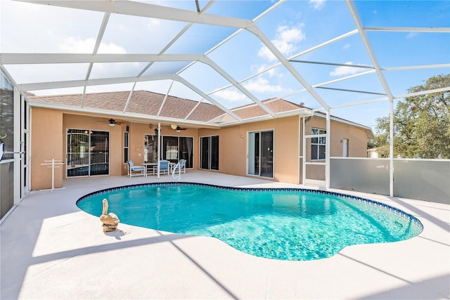 5423 Abagail Dr, Spring Hill, FL 34608 - swimming pool featuring ceiling fan, a patio, and glass enclosure