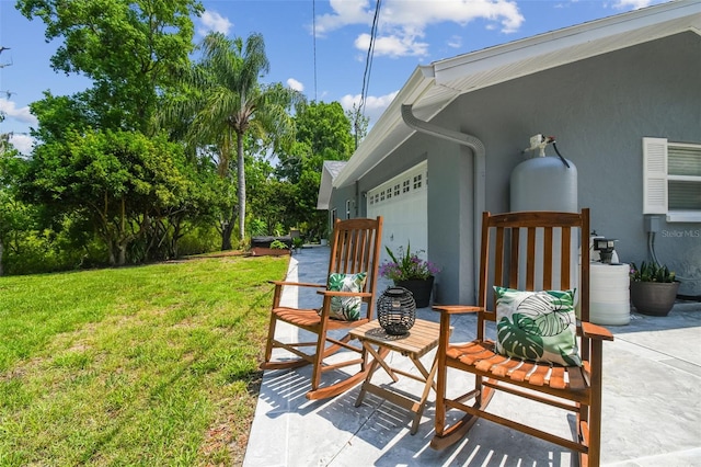 10301 Nina Ct, New Port Richey, FL 34654 - view of green lawn with a garage