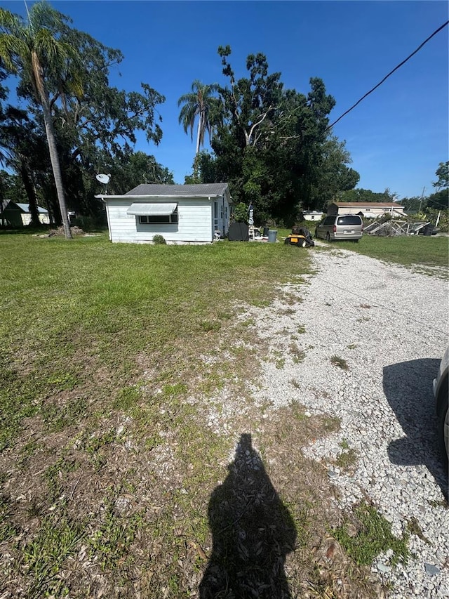 410 Houle Ave, Sarasota, FL 34232 - view of green lawn