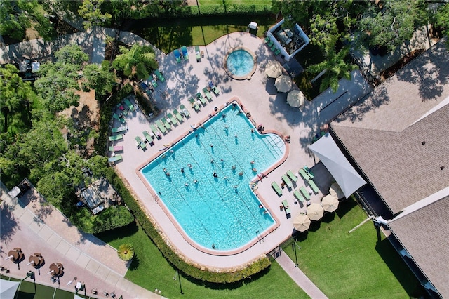 2139 Sea Pines Ct, Spring Hill, FL 34606 - aerial view of a pool area