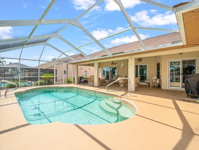 10442 Ventura Dr, Spring Hill, FL 34608 - swimming pool with a patio, a grill, and a lanai