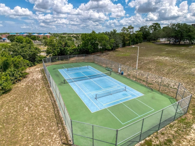 13248 Linzia Ln, Spring Hill, FL 34609 - view of tennis court