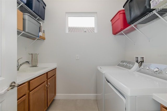 3051 Francoa Dr, Odessa, FL 33556 - laundry room featuring independent washer and dryer and baseboards