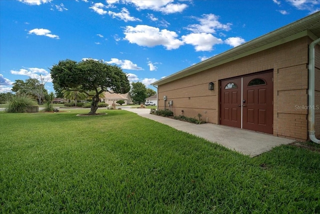 10044 Twelve Oaks Ct, Weeki Wachee, FL 34613 - view of green lawn
