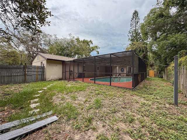 7119 Lenape Cir, New Port Richey, FL 34653 - back of property with glass enclosure