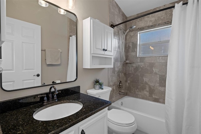 1862 Wood Bend St, Tarpon Springs, FL 34689 - full bath featuring vanity, shower / bath combo, and toilet