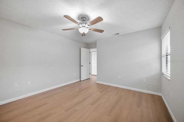4856 Colonnades Cir W, Lakeland, FL 33811 - photo 15