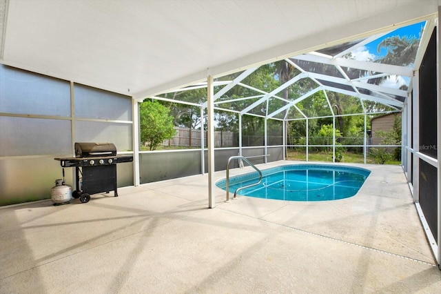2172 Whitewood Ave, Spring Hill, FL 34609 - view of pool featuring a fenced backyard, a patio area, and glass enclosure