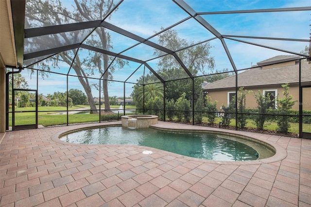 10531 Pontofino Cir, Trinity, FL 34655 - view of pool with a patio area, a pool with connected hot tub, and a lanai