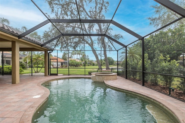 10531 Pontofino Cir, Trinity, FL 34655 - view of pool featuring a patio area, a pool with connected hot tub, and a lanai