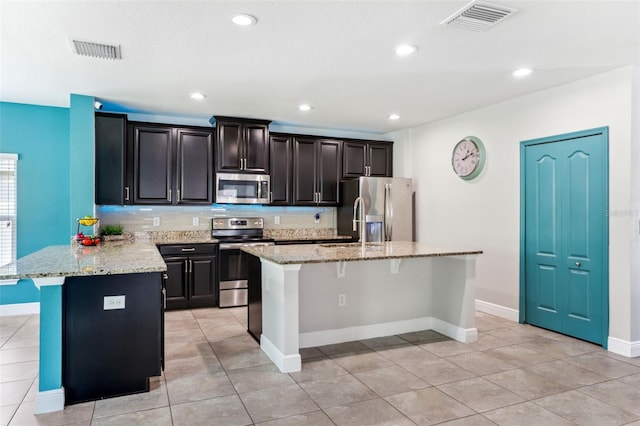18566 Hunters Meadow Walk, Land O Lakes, FL 34638 - photo 9