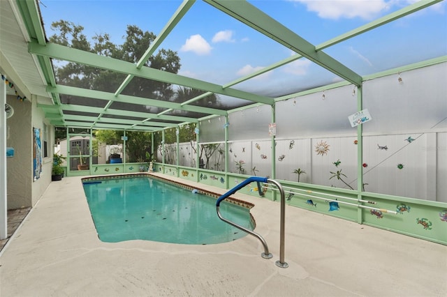 4350 Sawgrass Blvd, New Port Richey, FL 34653 - view of pool featuring a patio, a pool, and a lanai