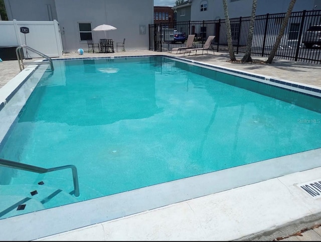 5708 Townhouse Dr Unit 5708, New Port Richey, FL 34652 - photo 3