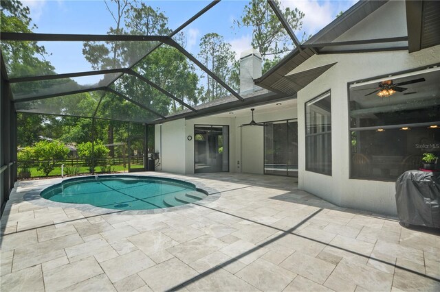 8518 Quail Hollow Blvd, Wesley Chapel, FL 33544 - swimming pool featuring a patio area and a lanai