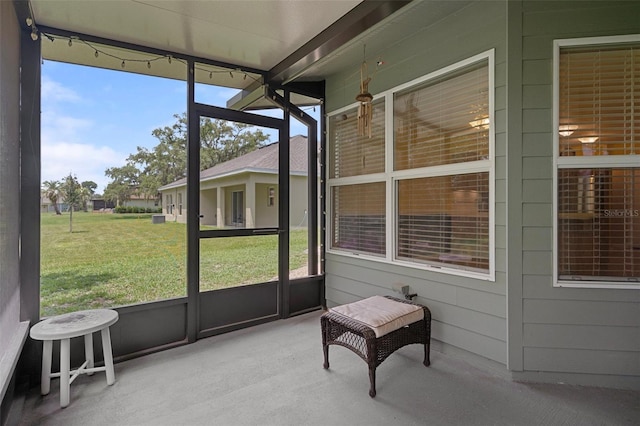 35046 Smoketree Ln, Dade City, FL 33523 - sunroom with plenty of natural light